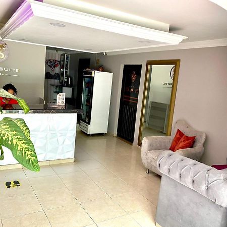Hotel Bahia Suite ซันตามาร์ตา ภายนอก รูปภาพ