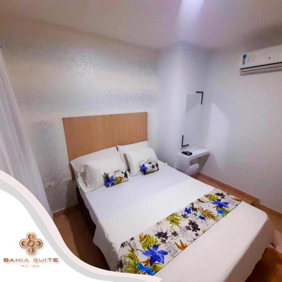 Hotel Bahia Suite ซันตามาร์ตา ภายนอก รูปภาพ