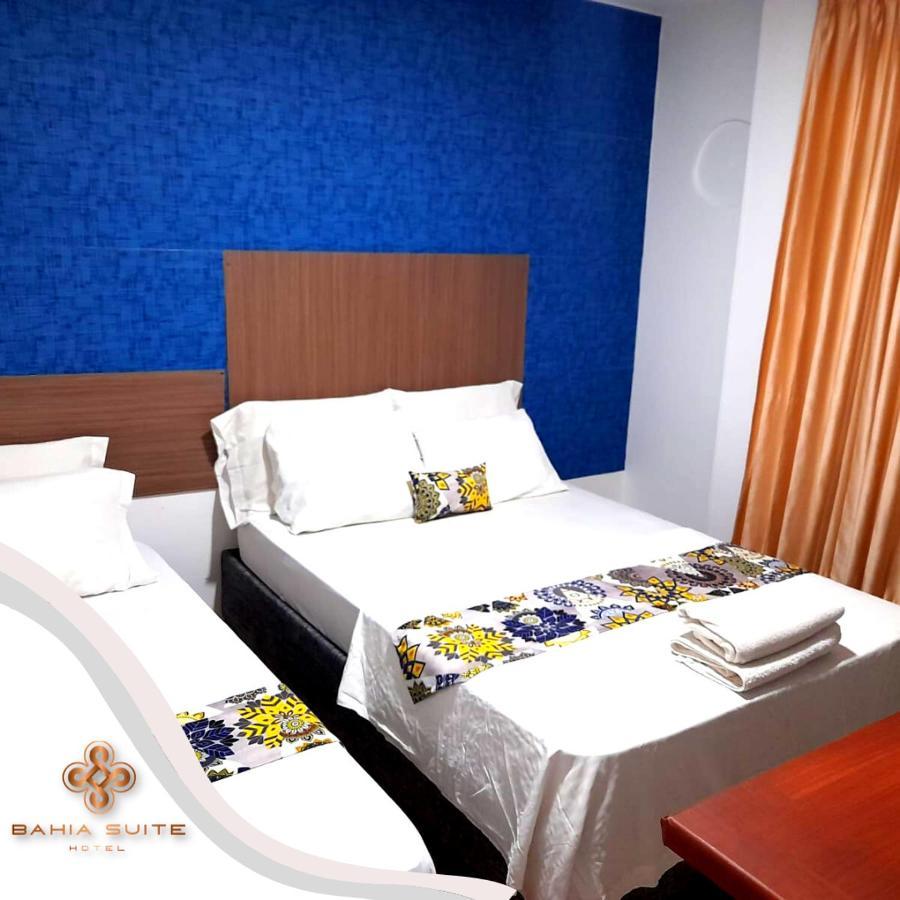 Hotel Bahia Suite ซันตามาร์ตา ภายนอก รูปภาพ