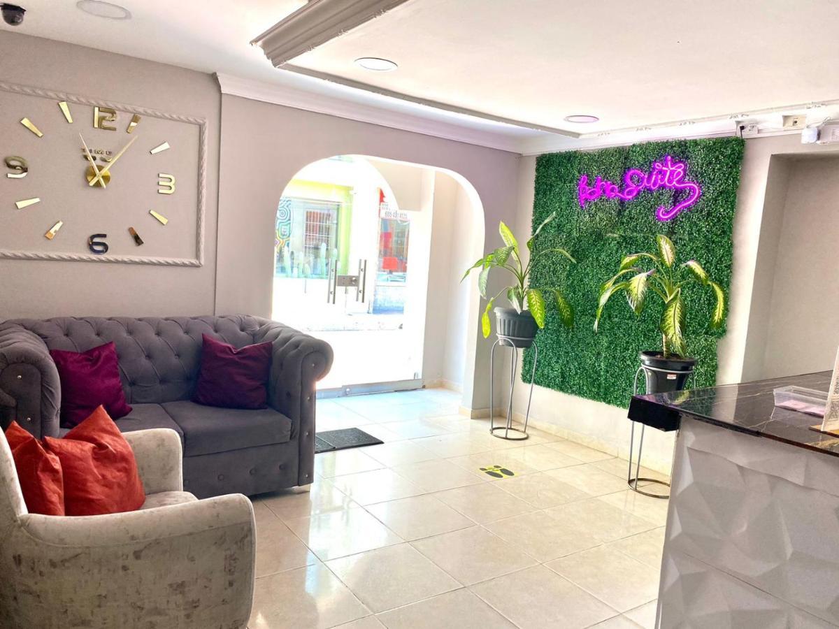 Hotel Bahia Suite ซันตามาร์ตา ภายนอก รูปภาพ